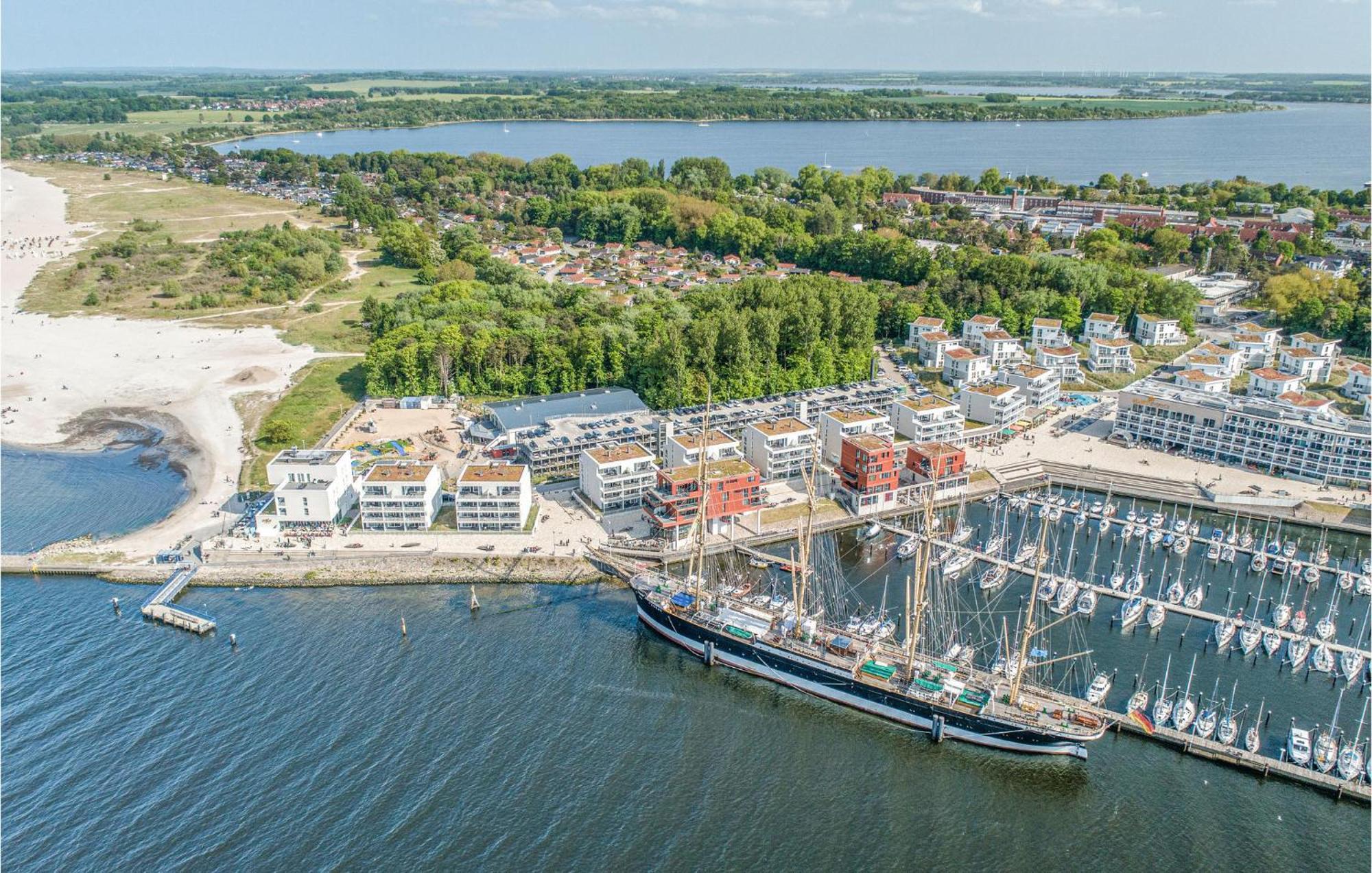 Stunning Apartment In Luebeck Travemuende With Wifi Екстер'єр фото